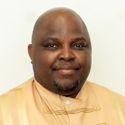 Bayo Omolebele